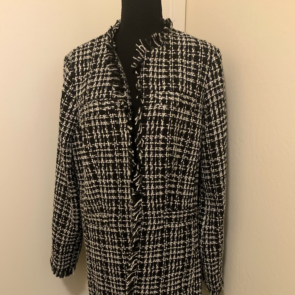 Like new houndstooth long blazer